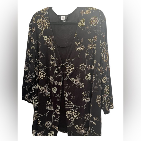 Studio 1940 Tops - Studio 1940 Black Ribbed Knit Blouse with Gold Accents